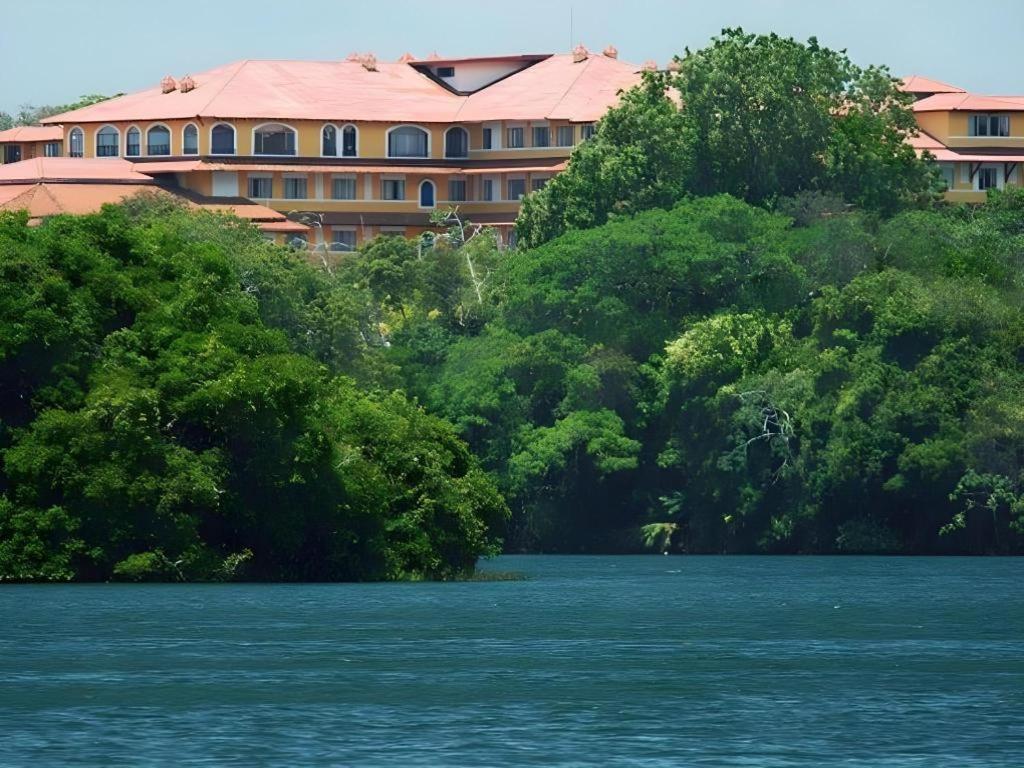 Hotel Melia Panama Canal Colon Exterior foto